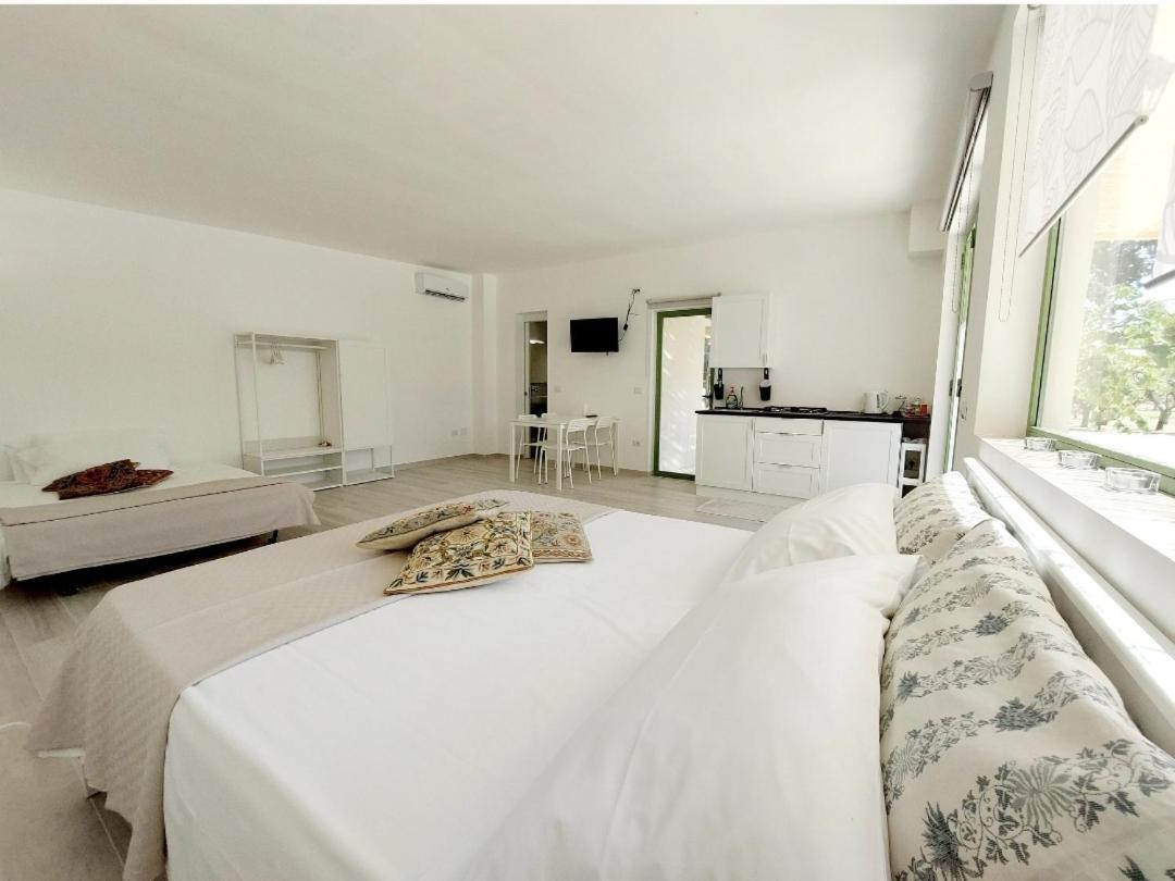 B&B Villa I 2 Leoni Lecce Kamer foto